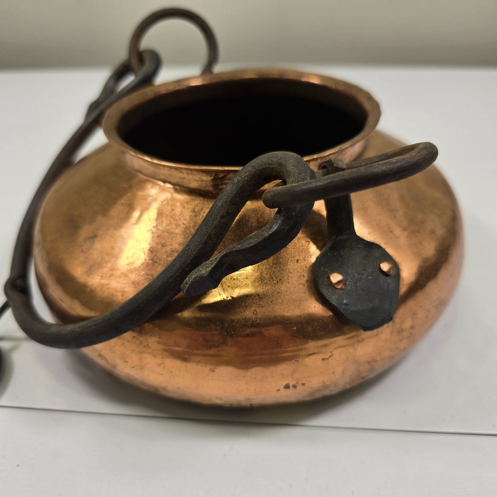 Antique Hand Hammered Copper Cauldron Wrought Iron Handle Dovetail Primitive Pot - Picture 3 of 8